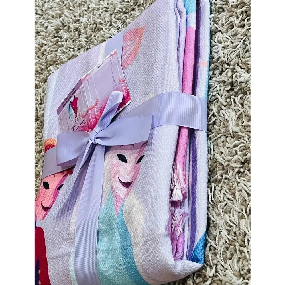 NWT❤️Disney Frozen Throw Blanket - Brittney Lee
